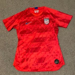 Nike USA women’s soccer jersey